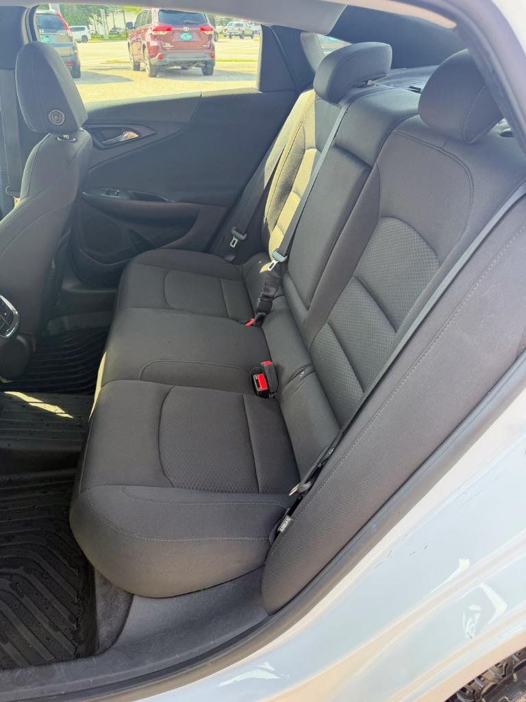 2018 Chevrolet Malibu 1LT - Photo 9
