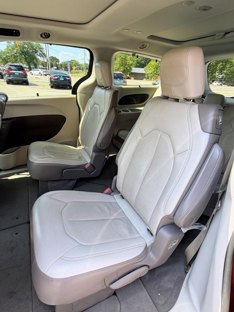 2018 Chrysler Pacifica Touring L Plus - Photo 11