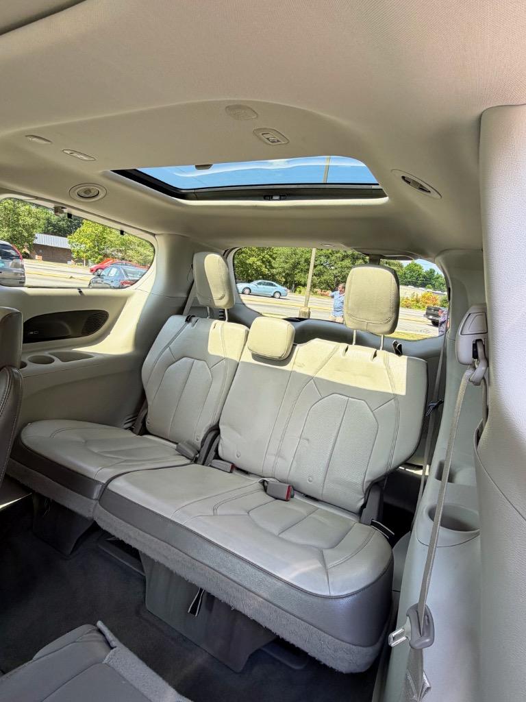 2018 Chrysler Pacifica Touring L Plus - Photo 12