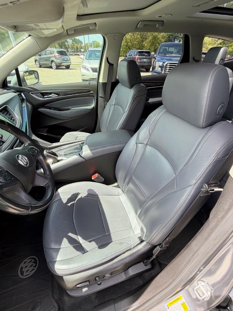 2018 Buick Enclave Essence - Photo 9